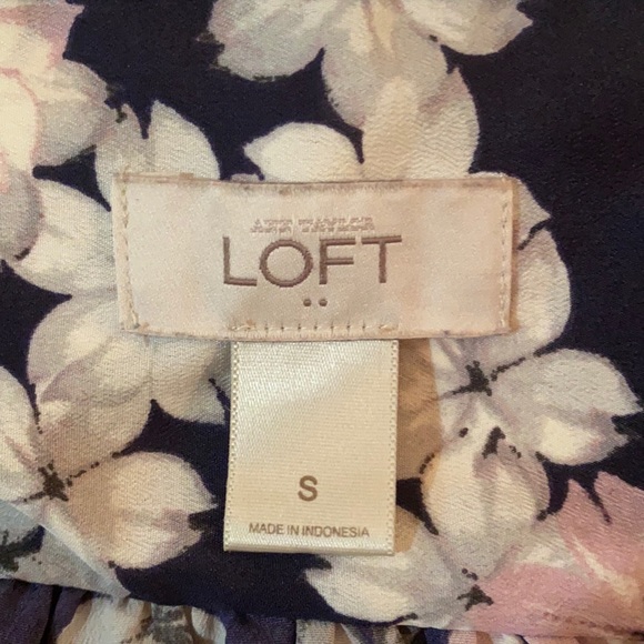 Floral Loft dress size small. Navy blue with white and pink flowers - Picture 2 of 5